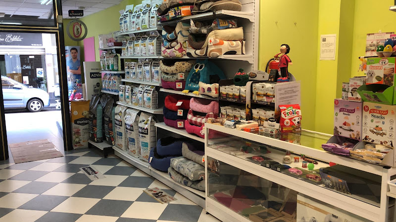 Peluquería Canina - Pisko Mascotas - Alimentación Y Complementos en Granada